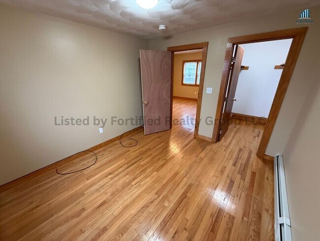 Photo - 132 Hall St Unidad 2E