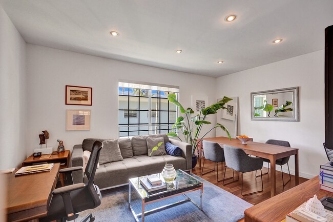 Photo - 815 Euclid Ave Unit # 8