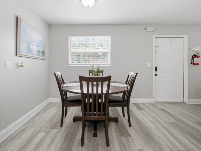 Photo - 226 E Gateway Blvd