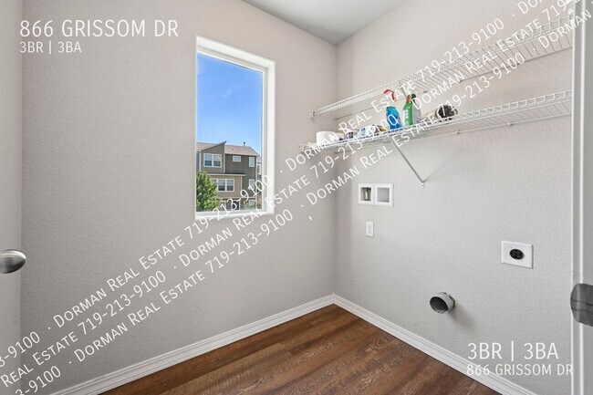Photo - 866 Grissom Dr.