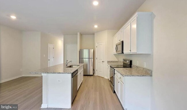 Building Photo - 140 Cramsford St Rental