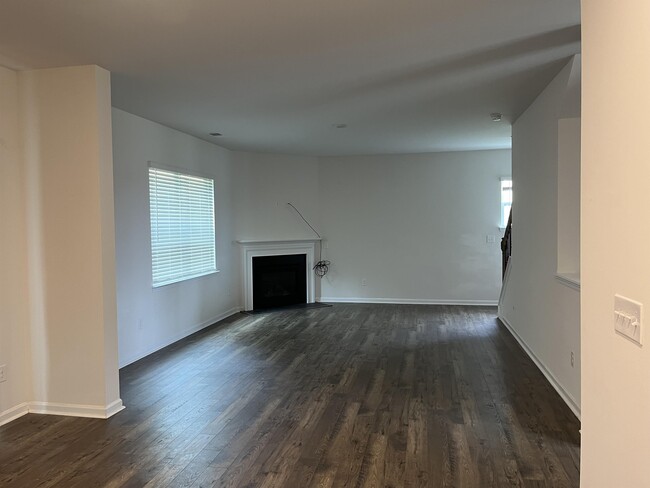118 Marathon Ln