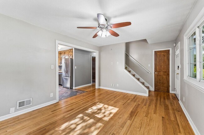Photo - 4 Bedroom Home in Benson!
