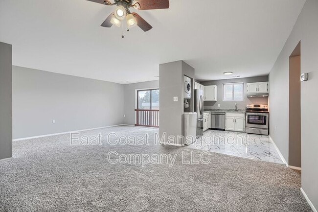 Building Photo - 3928 Rolling Rd. Unit 10
