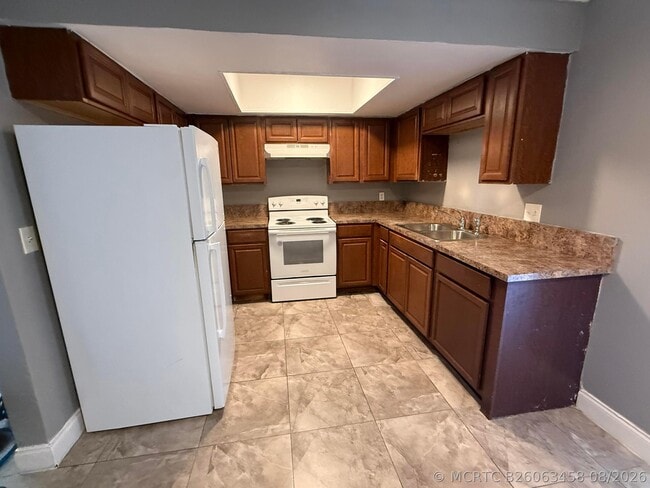 Photo - 160 NW 15th St