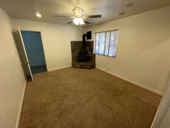 982 Woodland Dr Unit Woodland Dr. A