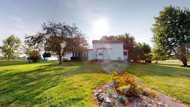 Photo - Country living in South Central! 3 bed/3 baths and large garage