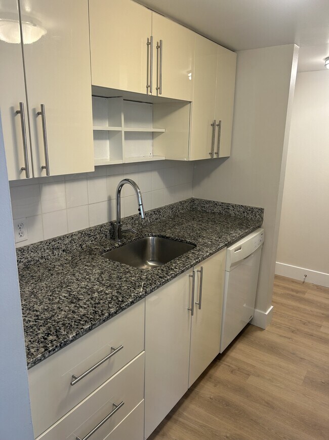 Photo - 1157-1157 Tower Rd Unité 103