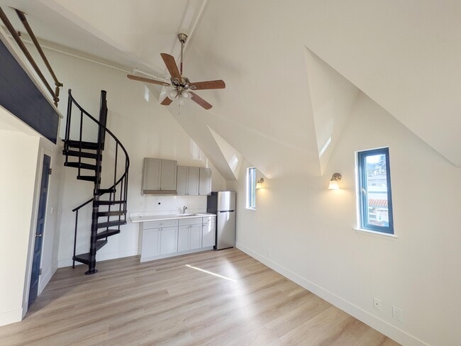 Photo - Elmwood Village