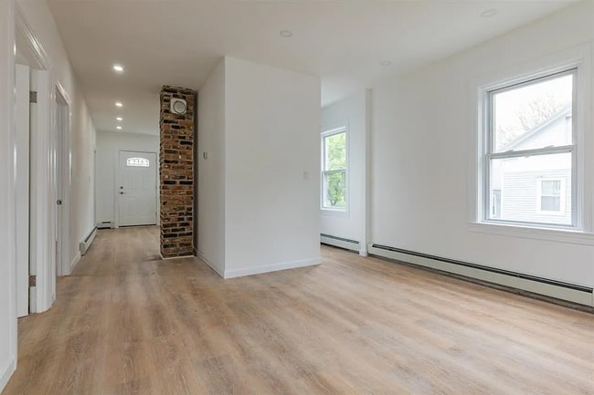 Photo - 205 Ives St Unidad 2