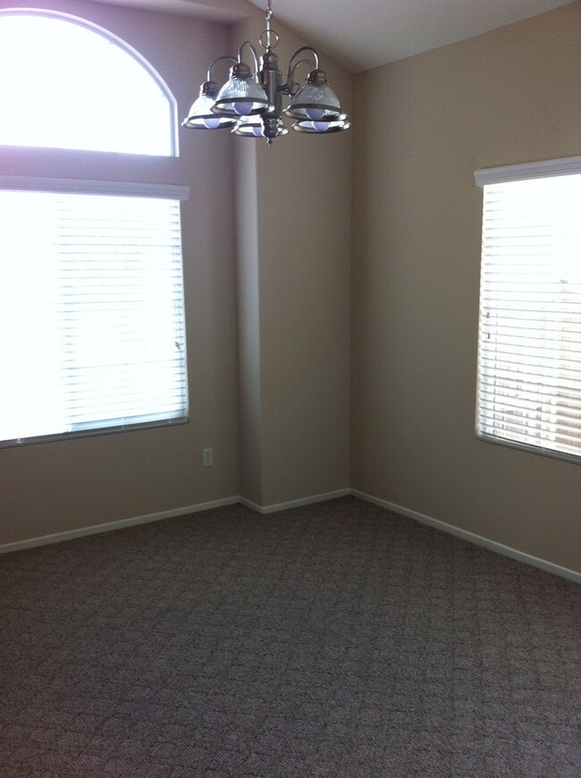 Photo - Beautiful 4 bedroom home in Eagle Ranch!