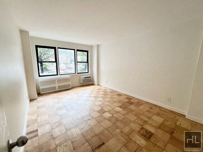 Photo - EAST 36 STREET Unit 1H