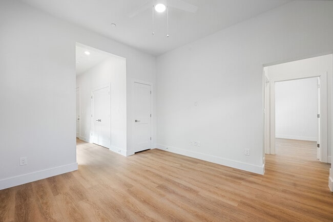 Photo - 5313 Reiger Ave