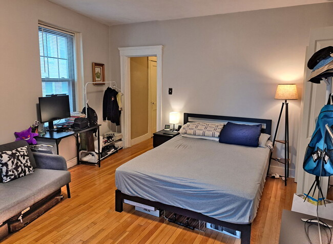 Photo - 64 Queensberry St Condo Unit 210