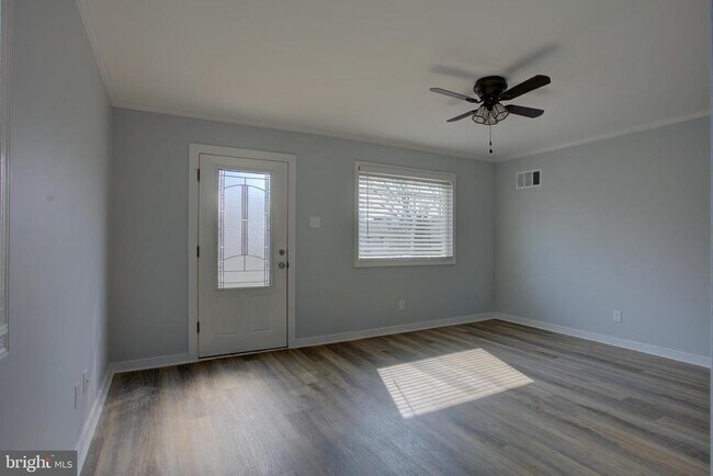 Photo - 232 Cabbel Dr