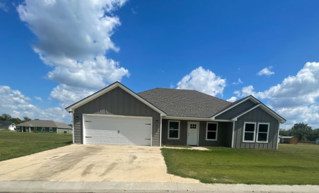 Photo - Beautiful 4 Bedroom 2 Bath home