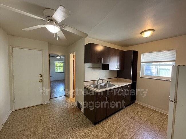 Photo - 68 Knecht Dr