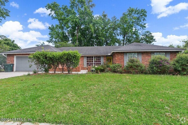 Building Photo - Beautiful 4-bedroom, 2-bath home in Mandarin!