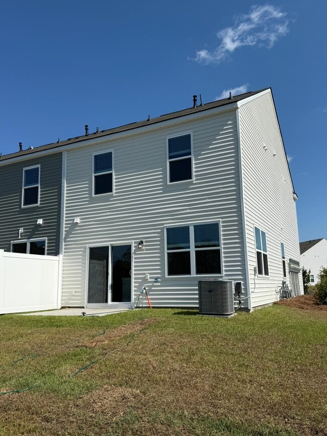 Photo - 191 Yarrow Way