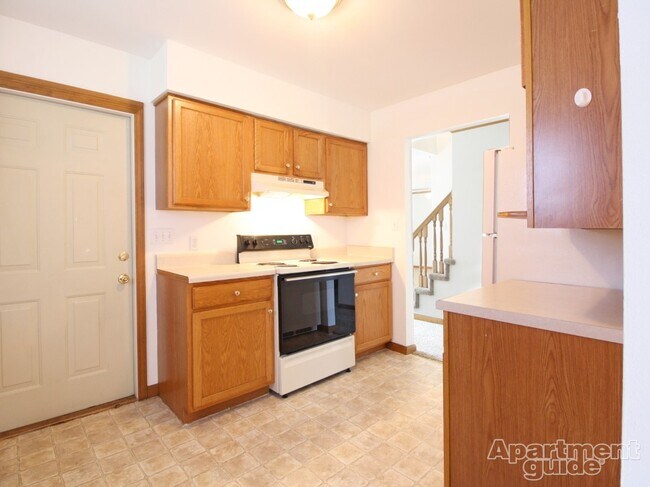 Photo - 20 Canterbury Ct