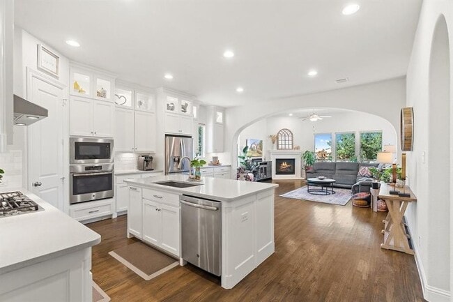 Photo - 4701 Hill Meadow Rd