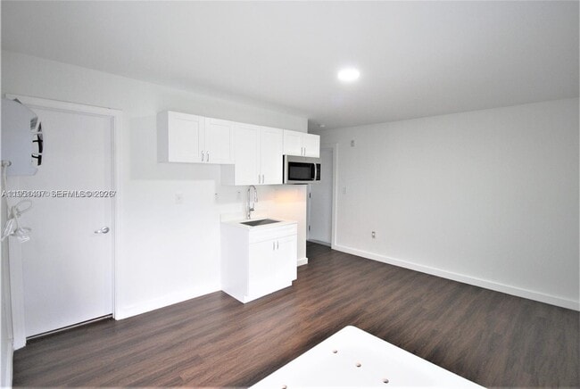 Photo - 8260 Byron Ave Unit 13