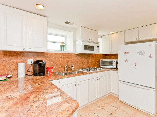 Photo - 1905 W Huron St Unit G