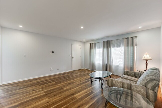 Photo - 1000 E Callero Cir