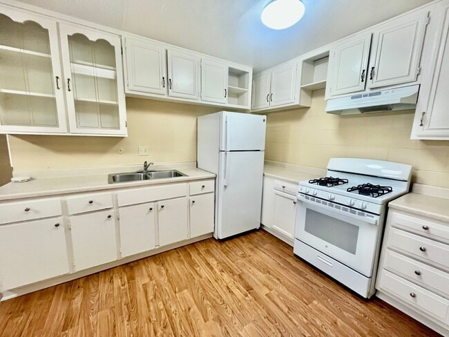 Photo - 2759 College Blvd