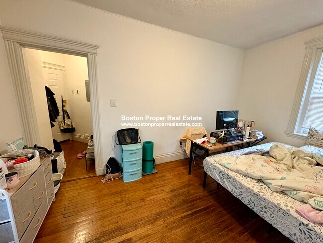 Photo - 50 Charlesgate E