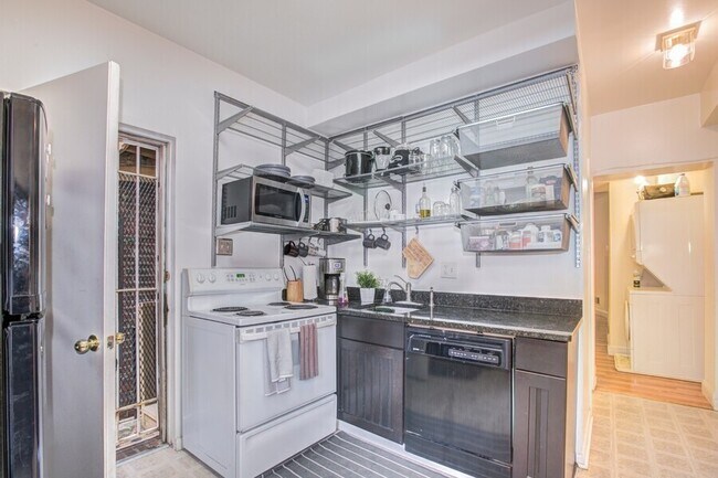 Photo - 1527 T St NW Unit 2