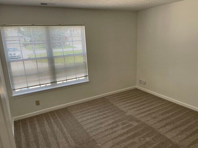 Photo - 3 Bedroom House!