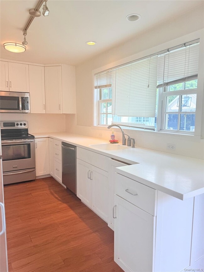 Photo - 61 A Chichester Ave