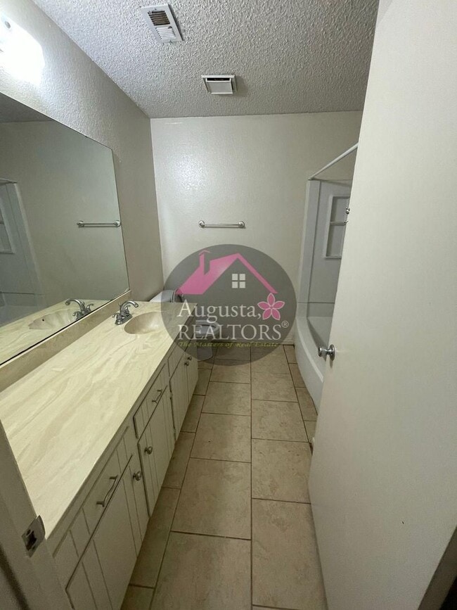 Photo - JC-4626/4634 Marlboro Unit 4634 Marlboro