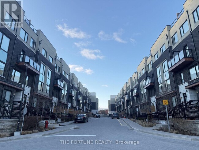 Photo - 1555 Kingston Rd