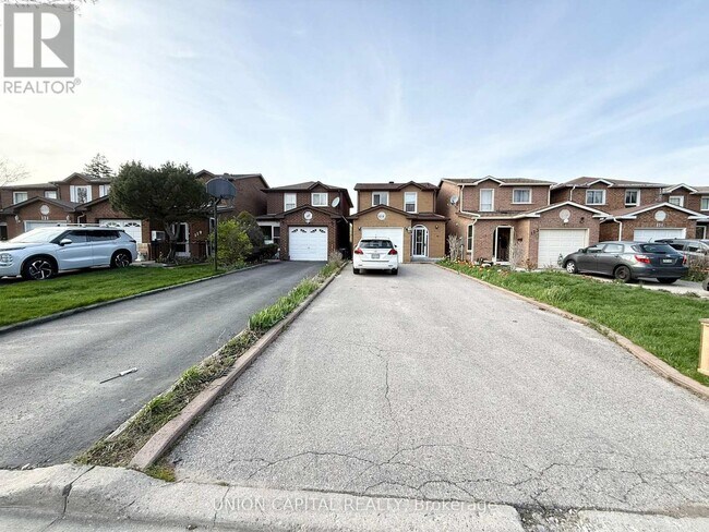 Photo - 115 Dunbar Crescent