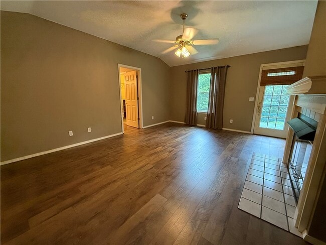 Photo - 2 Melling Cir