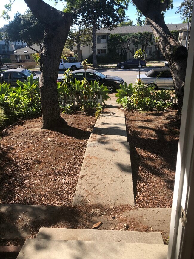 Photo - 2628 S Barrington Ave