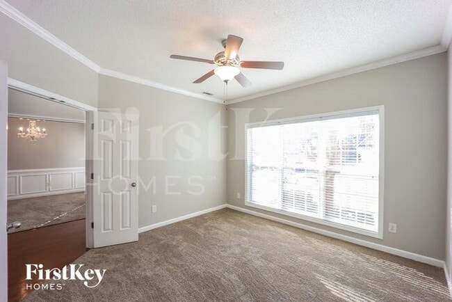 Photo - 333 Westhill Dr