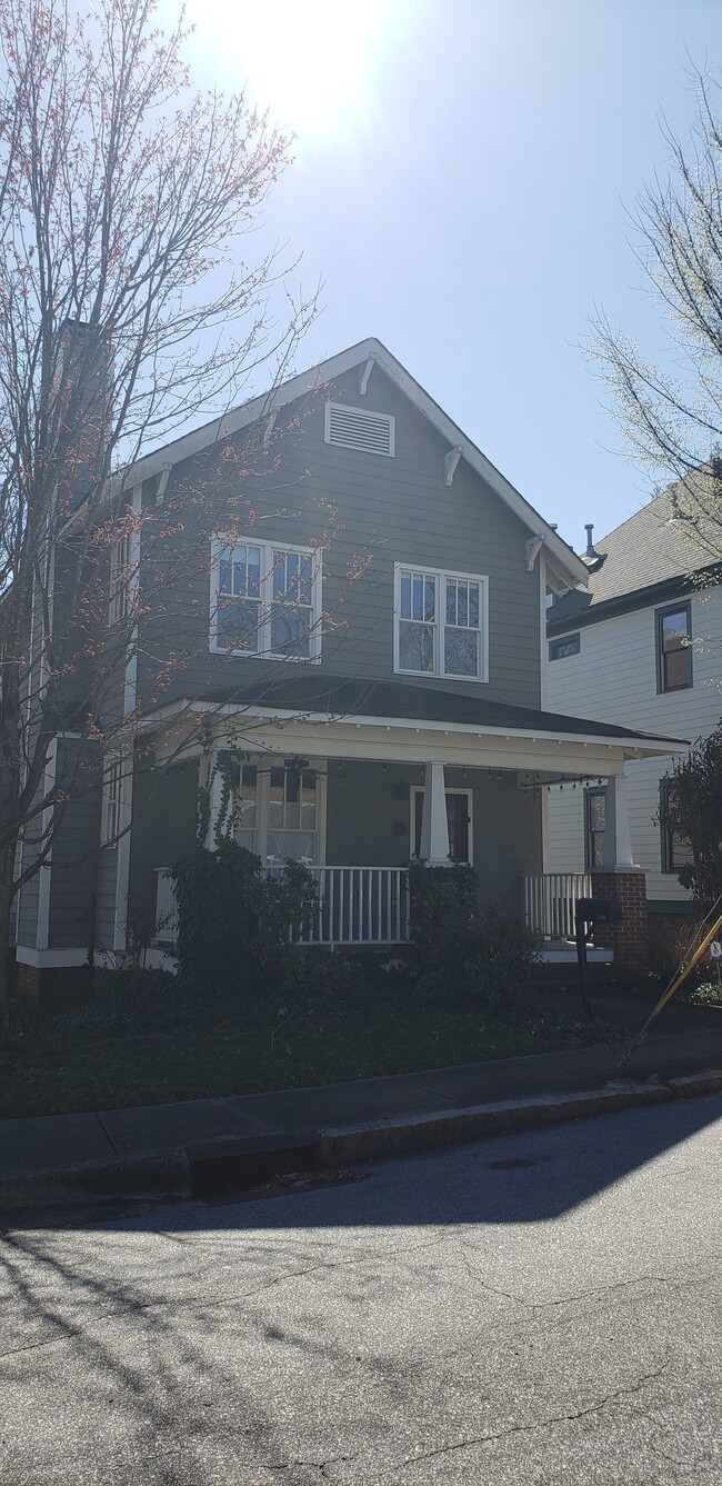 Photo - 340 Murray St