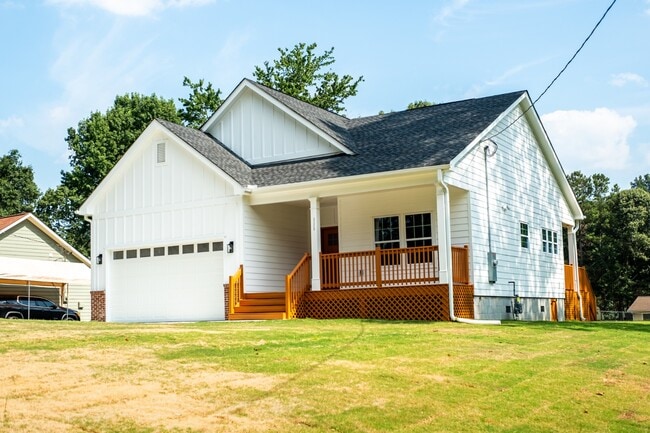 Photo - 28 Miller Rd