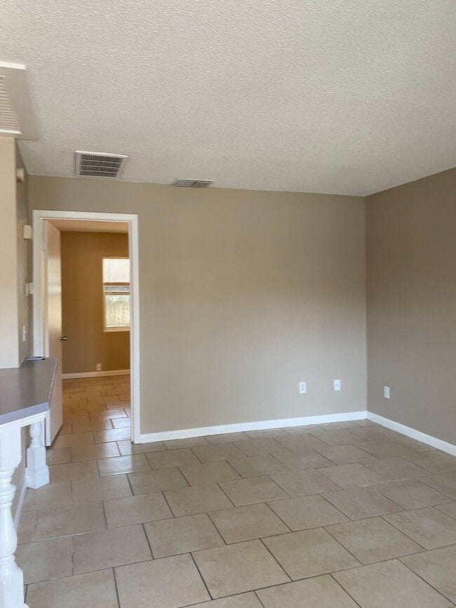 Photo - One Bedroom Apartment