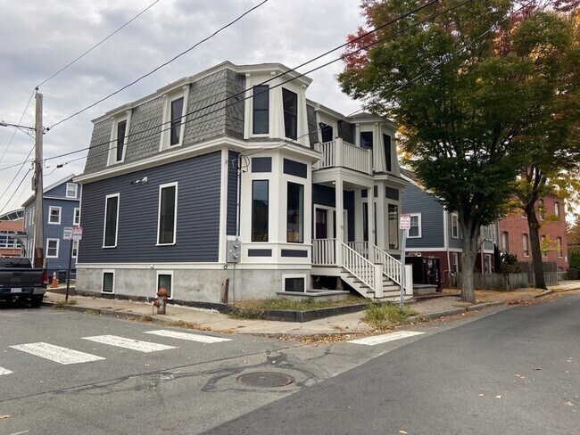 Photo - 73 School St Unit B