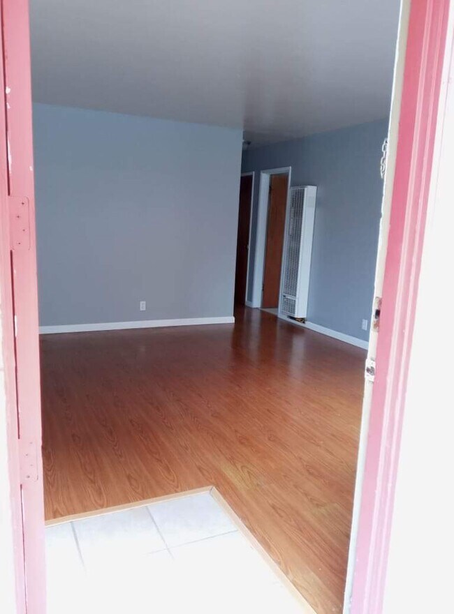 Photo - 2021 Blake St