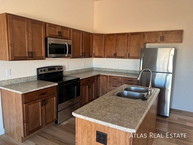 Photo - 827 S Laurue Dr
