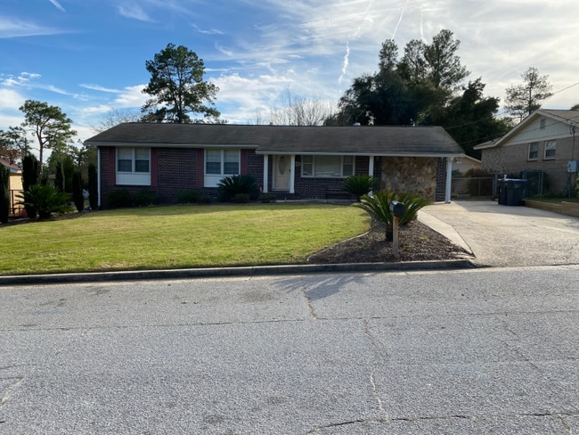 Photo - 2222 Woodland Ave