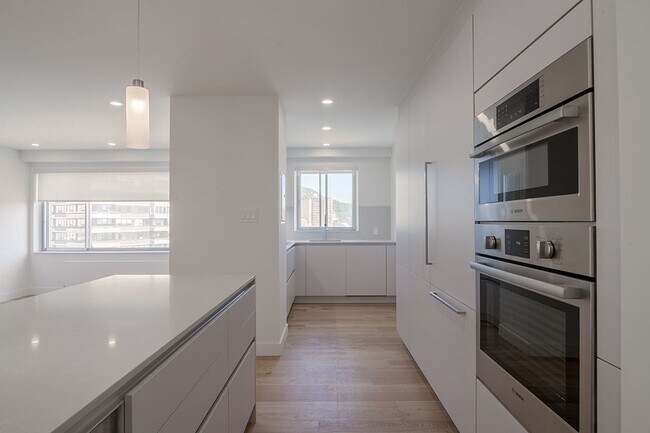 Photo - 3555 Chem. de la Côte-des-Neiges Unit 1105