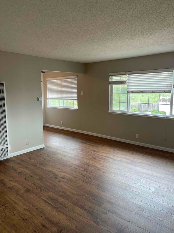 Photo - 2171 Peach St Unit Apt 3 (Upstairs )
