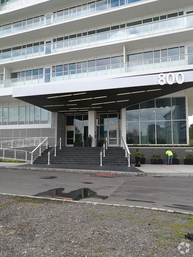 Building Photo - 800 Ave at Port Imperial Unit 915 Rental
