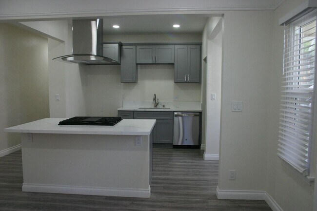 Photo - 4265 Garthwaite Ave